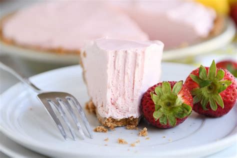 frozen-strawberry-lemonade-pie-mels-kitchen-cafe image