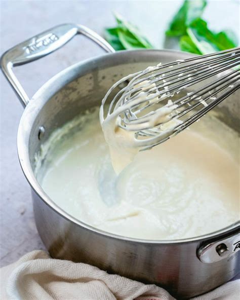 easy-parmesan-cream-sauce-10-minutes-a-couple image