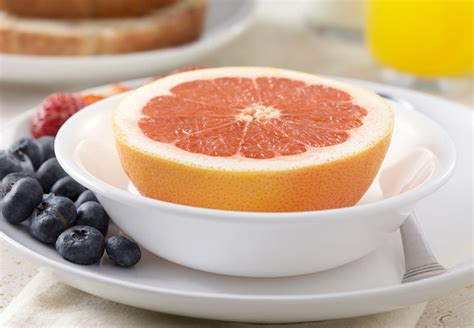the-grapefruit-diet-does-it-really-work-cleveland-clinic image