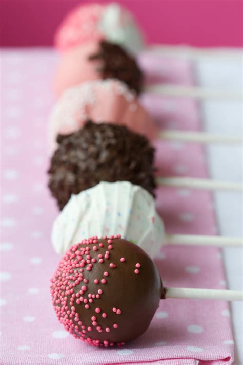 cheesecake-pops-recipe-the-daily-slice image
