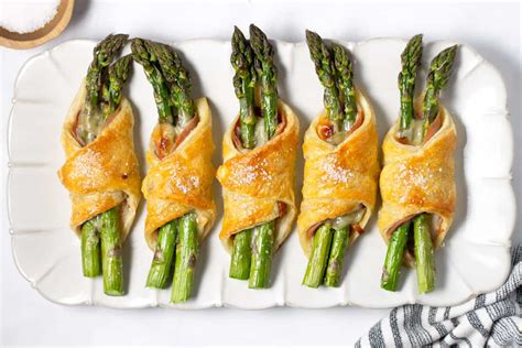 prosciutto-asparagus-puff-pastry-bundles-midwest image