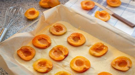 baked-apricots-with-vanilla-and-cinnamon-foodwine image