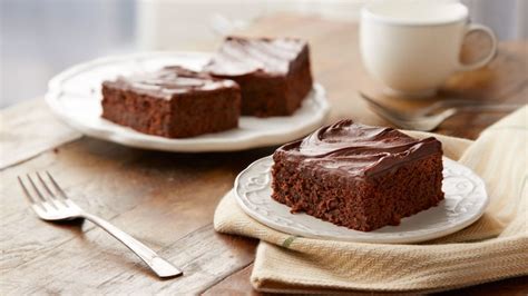 chocolate-sour-cream-cake-recipe-hersheyland image