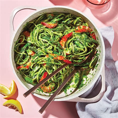 spinach-and-asparagus-pesto-pasta-with-shrimp-chatelaine image