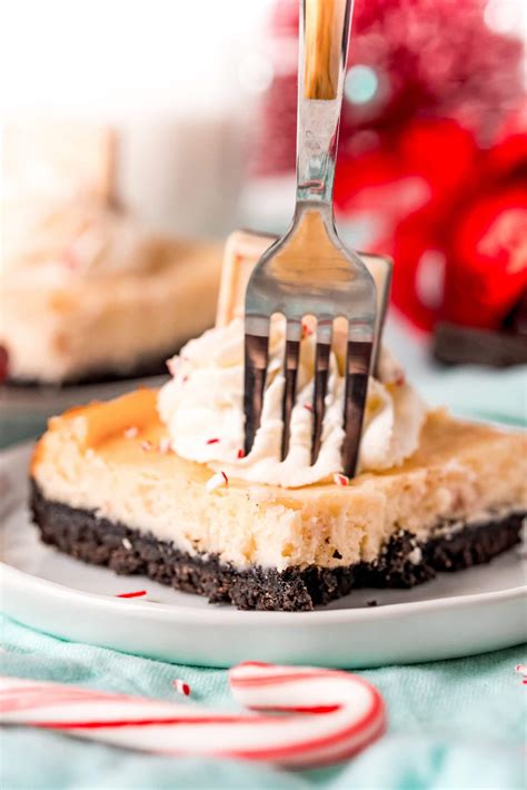 easy-peppermint-cheesecake-bars-recipe-sweet-cs image