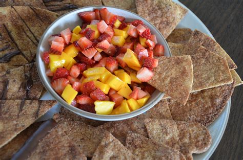 cinnamon-nachos-with-fresh-fruit-salsa image