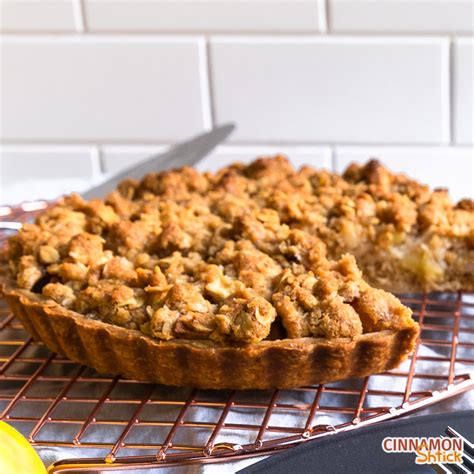 apple-oatmeal-crumb-tarts-best-apple-tart image
