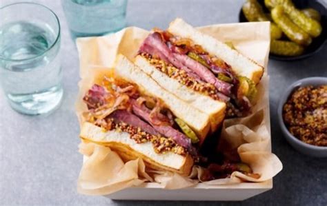 what-to-serve-with-pastrami-sandwiches-7-best-side image