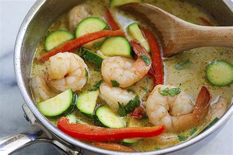 green-curry-shrimp-authentic-shrimp-curry-rasa image