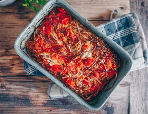 easy-baked-cabbage-with-tomato-annelina-waller image
