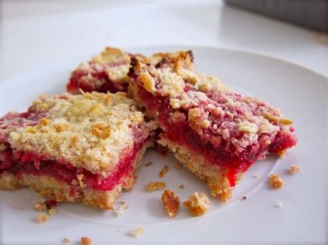 smitten-kitchens-cranberry-crumb-bars-figsinmybelly image