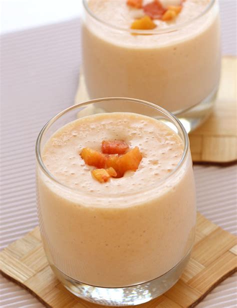 peach-milkshake-recipe-thick-peach-shake-with-ice image