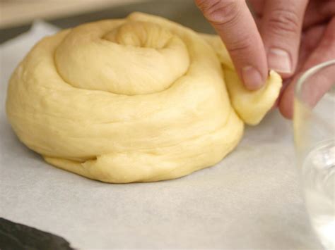 how-to-make-challah-crowns-food-network image