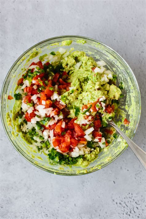 best-ever-guacamole-fresh-easy-authentic image