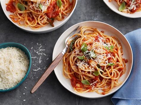 red-sauce-and-spaghetti-recipes-cooking-channel image