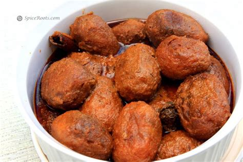 kashmiri-dum-aloo-a-traditional-recipe-from-a-kashmiri image