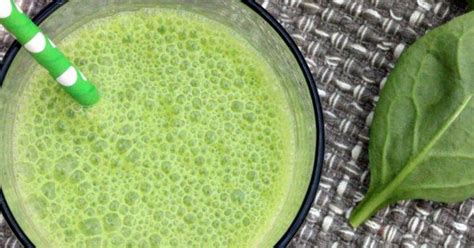 apple-spinach-green-smoothie-recipe-eating-on-a image