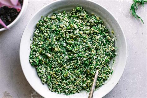 dill-pesto-sauce-only-10-minutes-make-pesto-with image