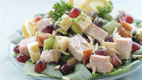 turkey-and-red-grape-salad-dream-dinners image