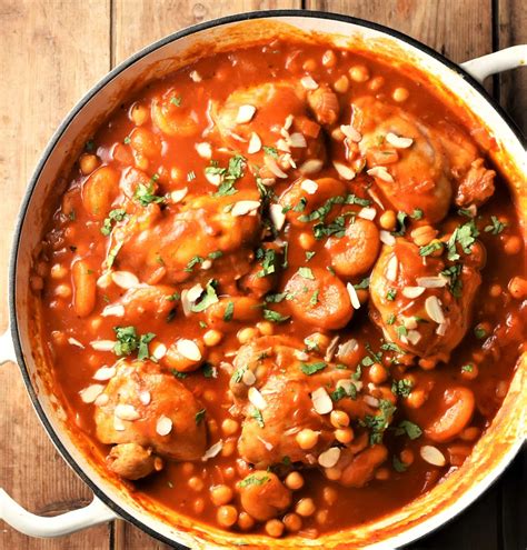 easy-apricot-chicken-tagine-with-chickpeas-everyday image