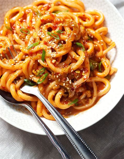 udon-noodles-stir-fry-recipe-with-kimchi-sauce image