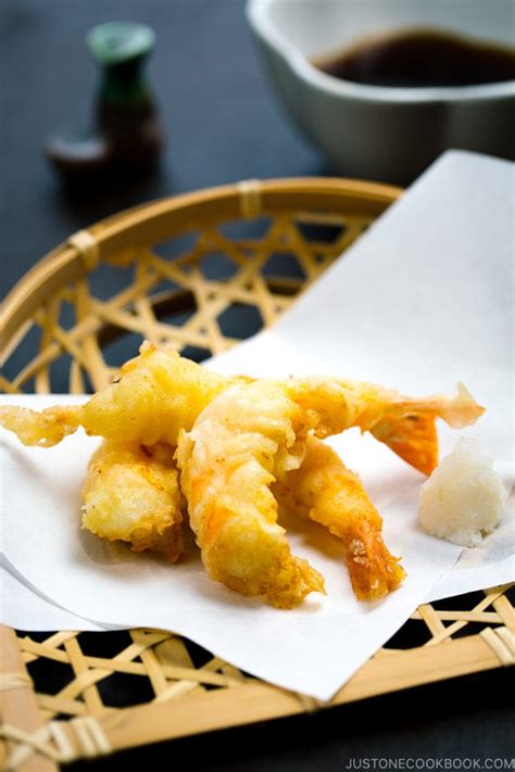 shrimp-tempura-海老の天ぷら-just-one-cookbook image