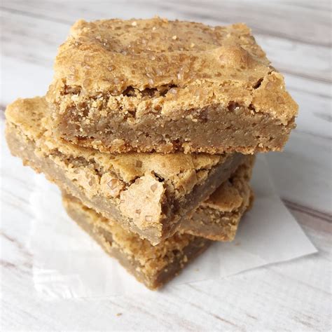 maple-syrup-blondie-bars-kelly-lynns-sweets-and image