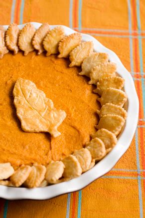 traditional-thanksgiving-pumpkin-pie-recipe-paula-deen image