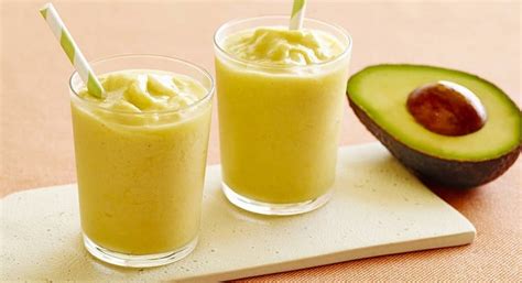 4-healthy-avocado-breakfast-smoothie image