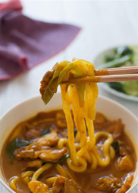 curry-udon-udon-noodles-with-curry-flavoured-broth image