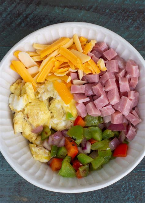 denver-omelette-breakfast-burrito-maebells image