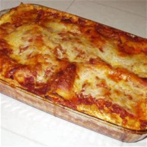 favorite-meaty-six-cheese-lasagna-bigoven image