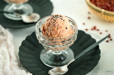 azuki-red-bean-ice-cream-小豆アイスクリーム-just-one image
