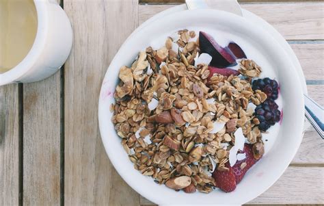 6-ways-to-eat-granola-the-whole-grains-council image