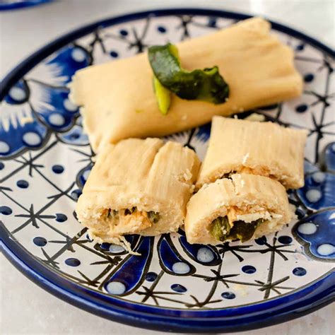 tamales-de-rajas-con-queso-thai-caliente image
