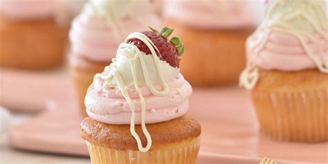 mary-berrys-vanilla-cupcakes-best-vanilla-cupcake image