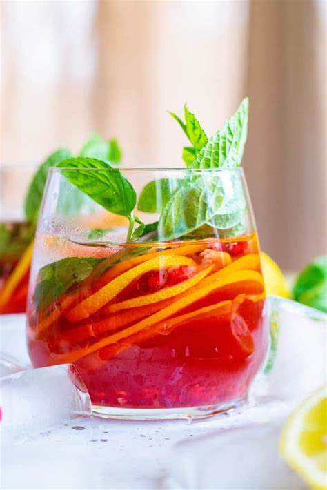 sparkling-pomegranate-punch-party-perfection-rachel image