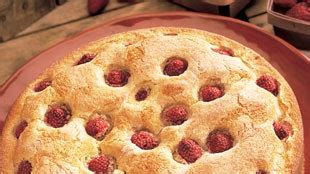 raspberry-cake-with-marsala-crme-frache-and image