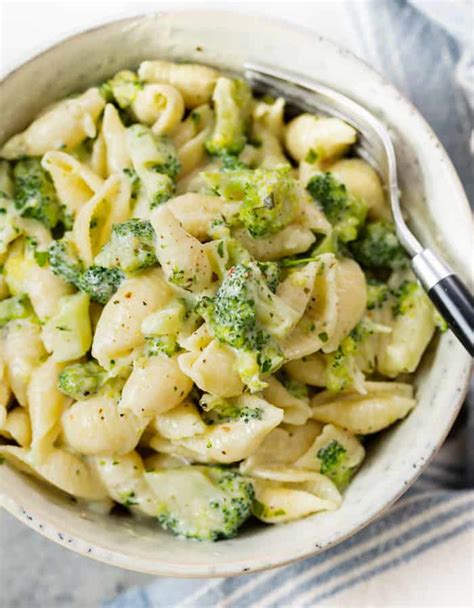creamy-broccoli-pasta-one-pot-the-cozy image