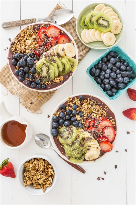 tips-tricks-for-a-stellar-smoothie-bowl-keepin-it-kind image