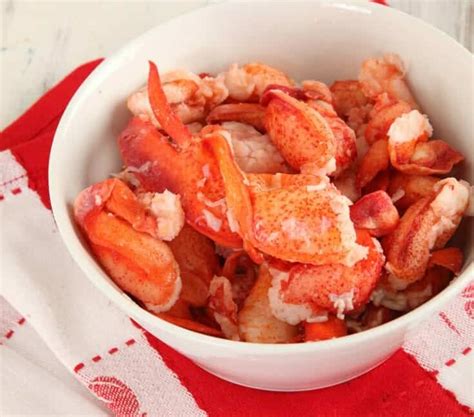 simple-easy-to-make-lobster-salad-recipe-to-drool image