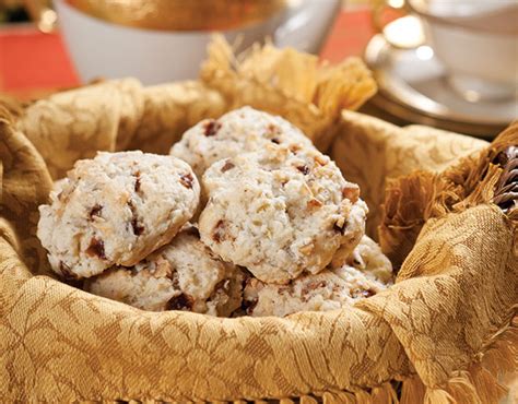 apple-cinnamon-walnut-scones-teatime-magazine image