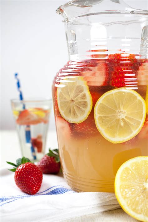 lemon-strawberry-fizz-colavita image