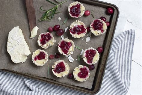 cranberry-brie-tartlets-how-to-make-cranberry-brie image