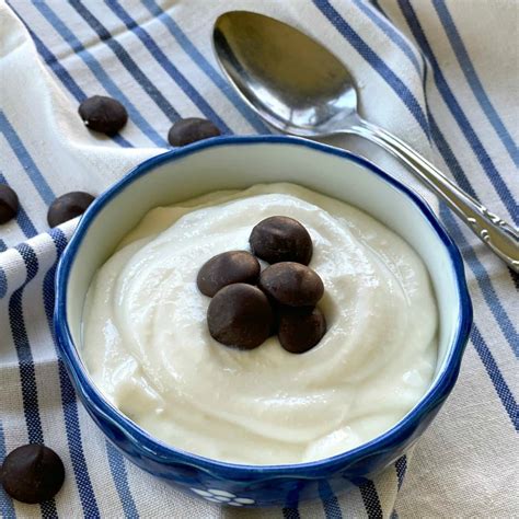 whipped-cottage-cheese-dessert-cups-low-carb-the image