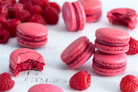 raspberry-macarons-italian-meringue-method image