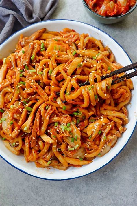 kimchi-noodle-stir-fry-vegan-recipe-the-foodie-takes image