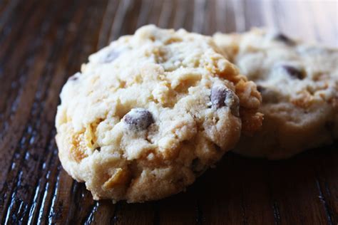 cornflake-choc-chip-cookies-cook-republic image