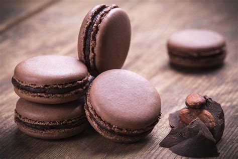 chocolate-macarons-readers-digest-canada image