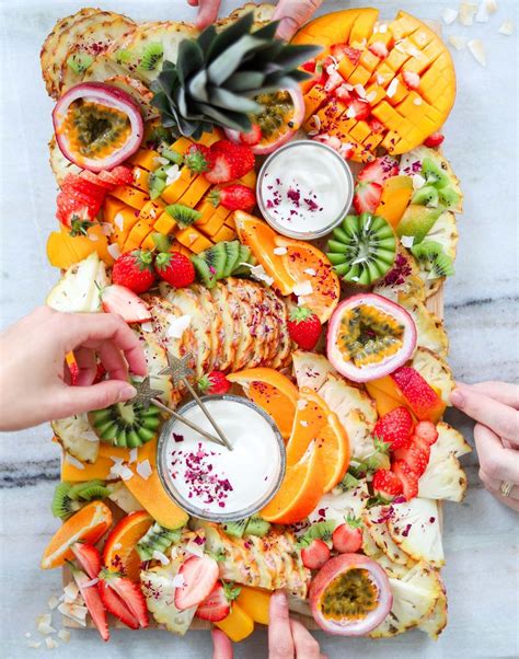 how-to-make-the-ultimate-fruit-platter-two-spoons image